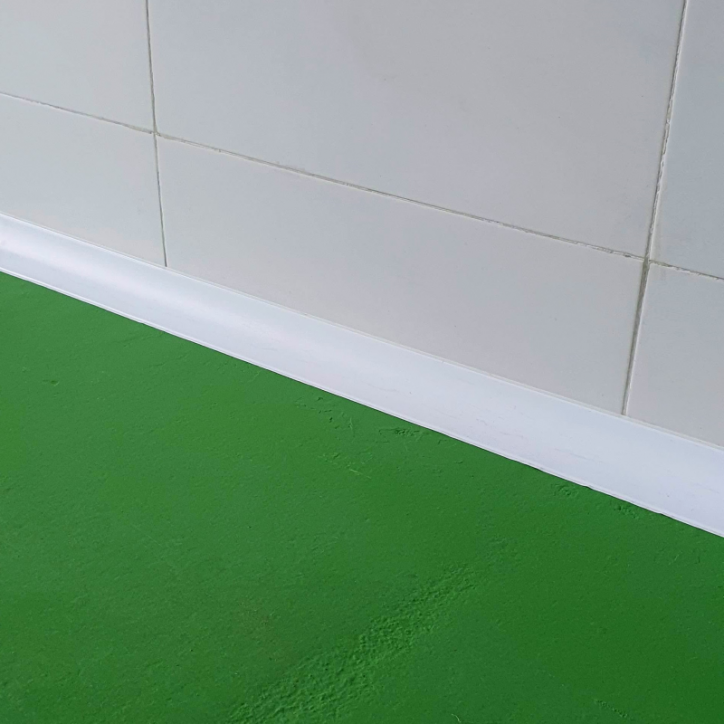 Rinconera 90mm. en PVC