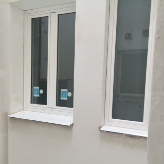 Vierteaguas de aluminio blanco RAL 9010 tipo 1 de 100mm
